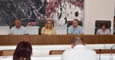 Održana 19. redovna sjednica Općinskog vijeća: usvojeno više odluka, mještani juga upozorili na problem reorganizacije biračkih mjesta Održana 19. redovna sjednica Općinskog vijeća: usvojeno više odluka, mještani juga upozorili na problem reorganizacije biračkih mjesta